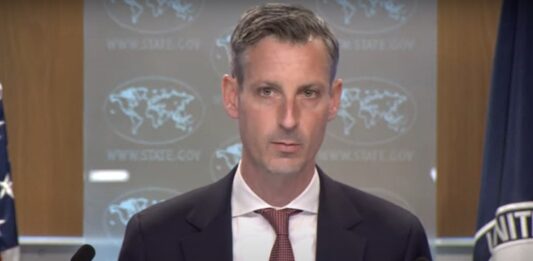 El Gobierno de Estados Unidos no descarta por ahora la posibilidad de declarar a los cárteles mexicanos del narcotráfico como grupos terroristas, algo que han pedido algunos republicanos y a lo que se oponen las autoridades de México.