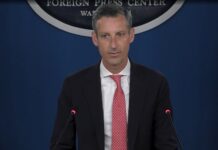 EE.UU. defiende las alertas de viaje que emite para México Estados Unidos defendió este lunes las alertas y recomendaciones de viaje que emite para México, las cuales elabora mediante una revisión constante de la situación de seguridad en los diferentes estados del país latinoamericano.