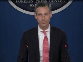 EE.UU. defiende las alertas de viaje que emite para México Estados Unidos defendió este lunes las alertas y recomendaciones de viaje que emite para México, las cuales elabora mediante una revisión constante de la situación de seguridad en los diferentes estados del país latinoamericano.