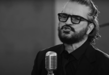 Ricardo Arjona dará un concierto más en Miami de su gira Blanco y negro El cantautor guatemalteco Ricardo Arjona, de 59 años, ofrecerá un segundo concierto en la ciudad de Miami, el próximo 24 de junio, como parte de su gira "Blanco y negro.