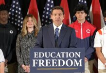 El gobernador de Florida, el republicano Ron DeSantis, firmó este lunes una ley que amplía el programa de bonos escolares a todos los alumnos del estado y que había generado las críticas de demócratas y una organización de maestros por considerar que perjudica a las escuelas públicas.