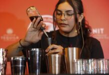 Baristas de México innovan los cocteles con tequila y sabores exóticos
