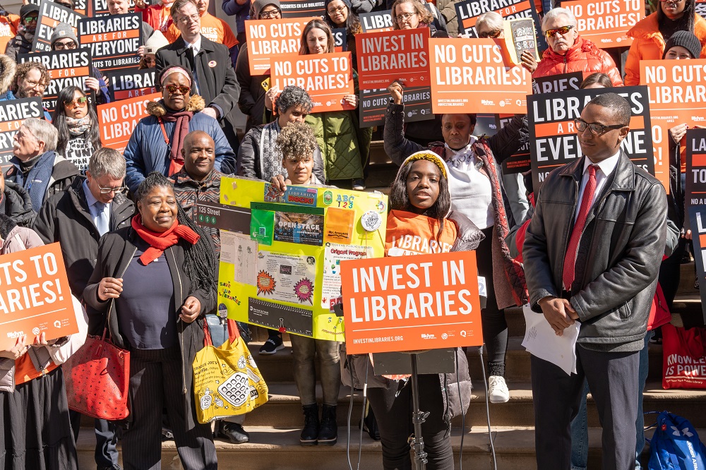 bibliotecas públicas de Nueva York protestan (1)..