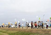 Trabajadores agrícolas marchan para pedir fin de esclavitud moderna en EE.UU. trabajadores agrícolas de Florida durante el primer día una marcha de cinco días (1)