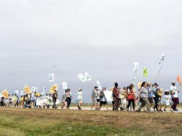 trabajadores agrícolas de Florida durante el primer día una marcha de cinco días (1)