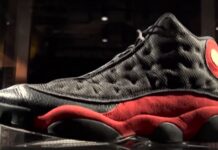 Unas zapatillas que llevó en 1998 la estrella del baloncesto Michael Jordan para una final de la NBA durante su última temporada con Chicago Bullsse vendieron este martes en una subasta de Sotheby's en Nueva York por un precio récord de millones de dólares (2.017.296 euros).
