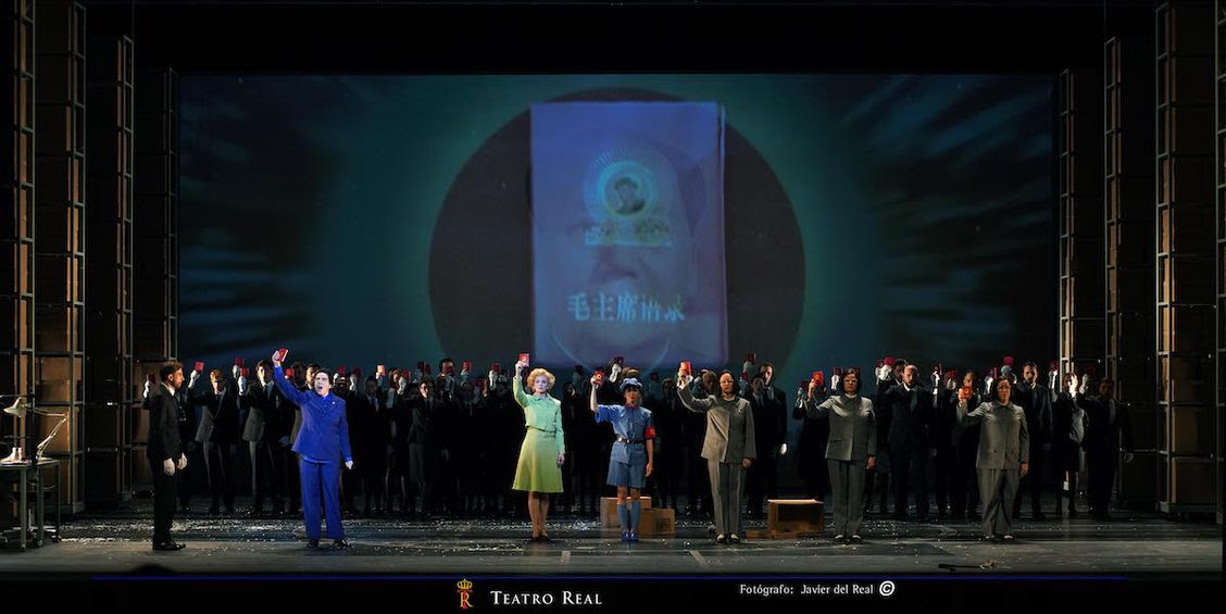 Estrenada en la Grand Opera de Houston en 1987, recrea la visita de Richard Nixon a China en 1972 (2)