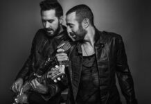 El nuevo tema "Fugitivos" reúne a los tres vocalistas originales de Camila Camila, la emblemática agrupación mexicana de balada pop formada hace 20 años, vuelve a unir a sus tres conocidas voces con el lanzamiento de "Fugitivo", una balada muy en su estilo romántico ya disponible en plataformas digitales, lo que marca el regreso de la formación original.
