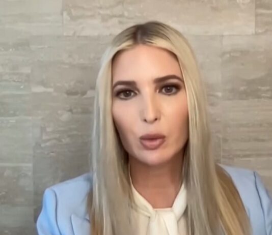 Ivanka Trump, hija del expresidente de EE. UU. Donald Trump (2017-2021), se desvinculó de los abogados de sus hermanos Donald y Erik Trump en un caso por supuesto fraude en Nueva York.