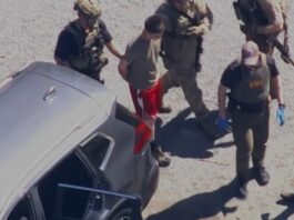 Jack Teixsiera, el joven señalado de estar detrás de una de las mayores filtraciones de documentos del Pentágono en la última década, fue imputado este viernes por delitos de transmisión de información de defensa nacional y extracción de información clasificada.