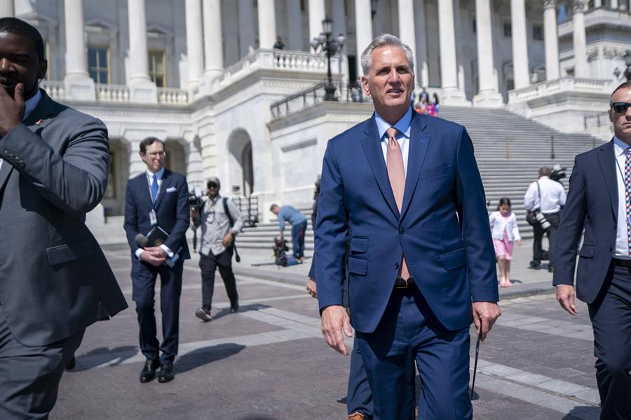 Kevin McCarthy (3) Kevin McCarthy (3)