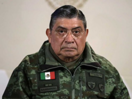 López Obrador culpa a EE.UU. de filtrar viajes de lujo de jefe del Ejército Luis Crescencio Sandoval