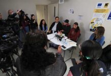 Venezolanos denuncian falta de apoyo de su Gobierno tras incendio en México Migrantes venezolanos y activistas participaron en una rueda de prensa (2)