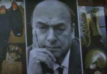 Diez años de la exhumación del poeta Pablo Neruda, una muerte sin respuesta Cuando se cumplen 10 años de la exhumación de los restos del poeta chileno y premio Nobel de Literatura, Pablo Neruda, enterrado en la que fue su residencia en el municipio de Isla Negra, en la costa de Chile, siguen las incógnitas sobre la causa de su muerte, que ocurrió 12 días después del golpe militar de Augusto Pinochet de 1973.