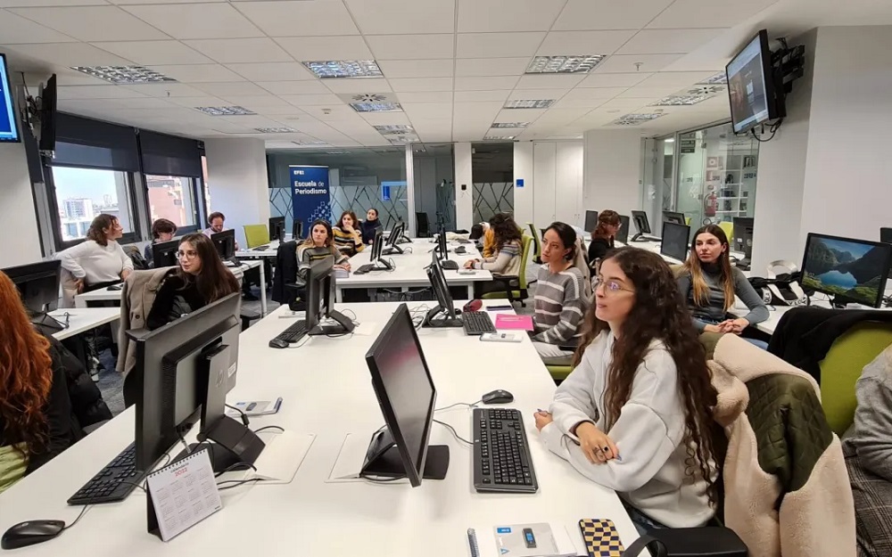 Periodismo La situación de los medios en español en Estados Unidos como reflejo de la salud de ese idioma en el país norteamericano y la forma en que se adaptan a la nueva era digital son el eje de la jornada