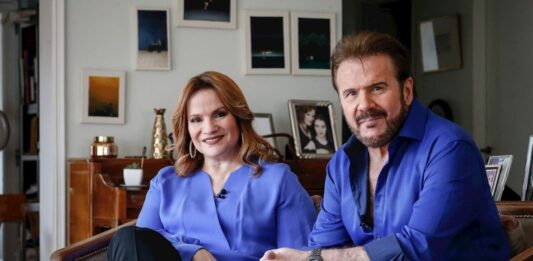 Los hermanos Lucía y Joaquín Galán anunciaron este miércoles que darán un concierto en Puerto Rico el 19 de noviembre, en la segunda parte de la gira con la que están celebrando 40 años de haber formado el exitoso dúo Pimpinela.