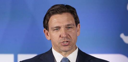 Ron DeSantis (4)