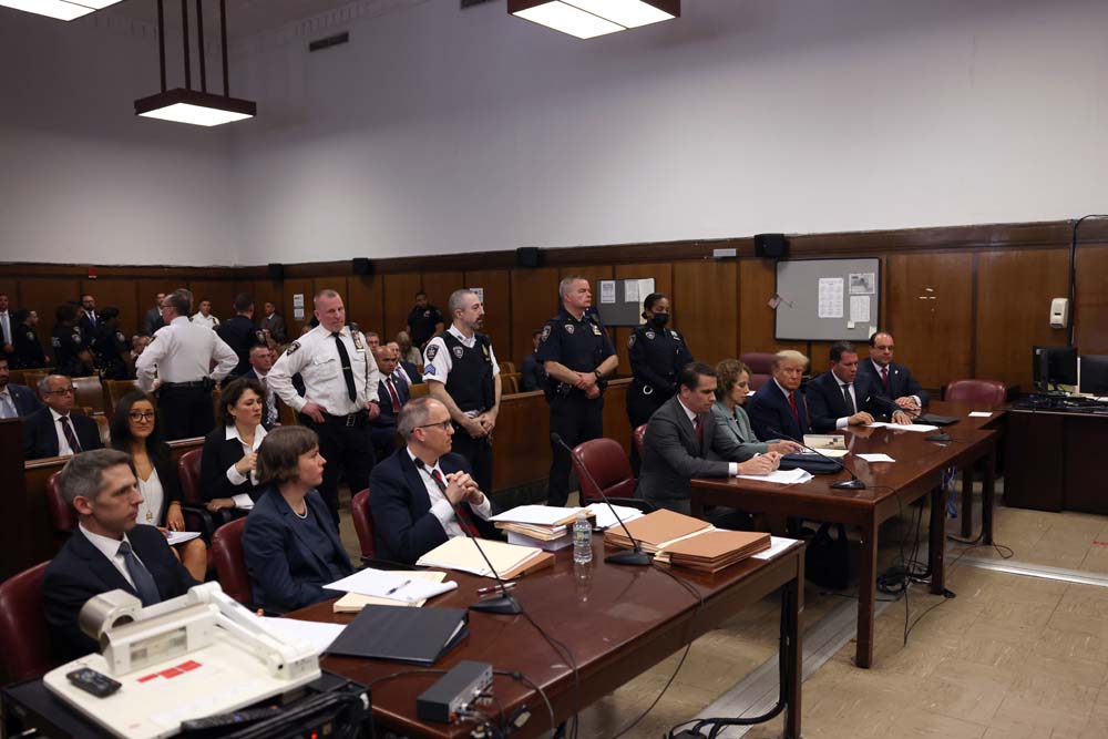 El ex presidente de Estados Unidos, Donald J. Trump, comparece ante el Tribunal Penal de Nueva York en Nueva York.