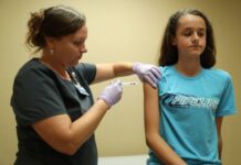 Proyecto en California exigiría vacuna para VPH a estudiantes universitarios