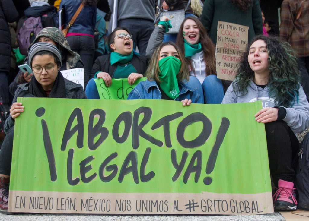 Aborto México Ocho mujeres se sumaron este lunes a una demanda contra la normativa antiaborto de Texas que prohíbe esta intervención y penaliza a las personas que les ayudan a interrumpir su embarazo, por haber puesto sus vidas en peligro.