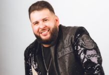 Cantante mexicano El Fantasma.