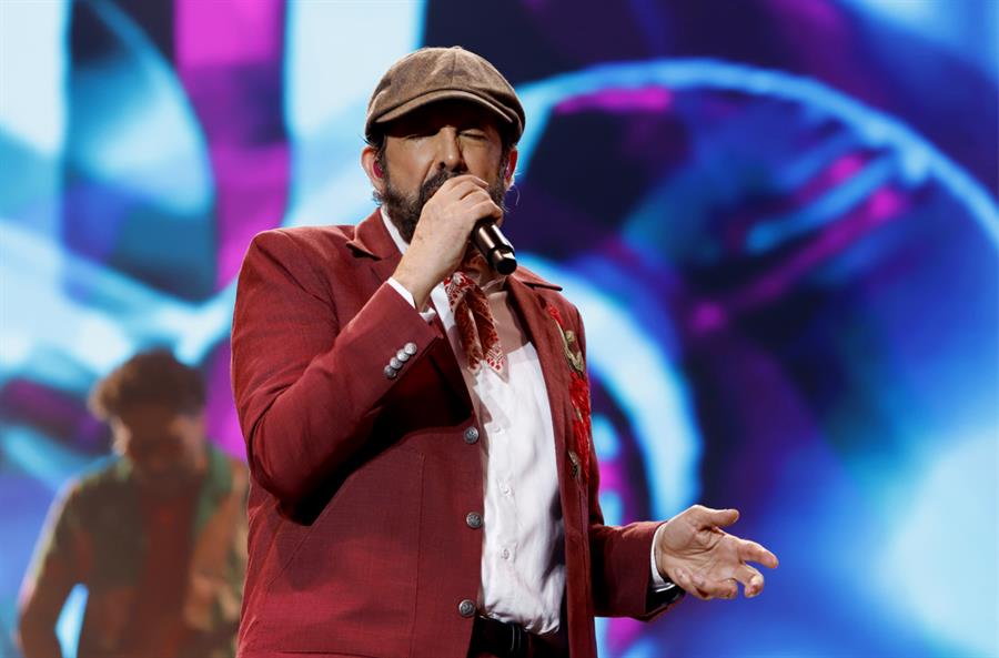 El cantante dominicano Juan Luis Guerra (3)