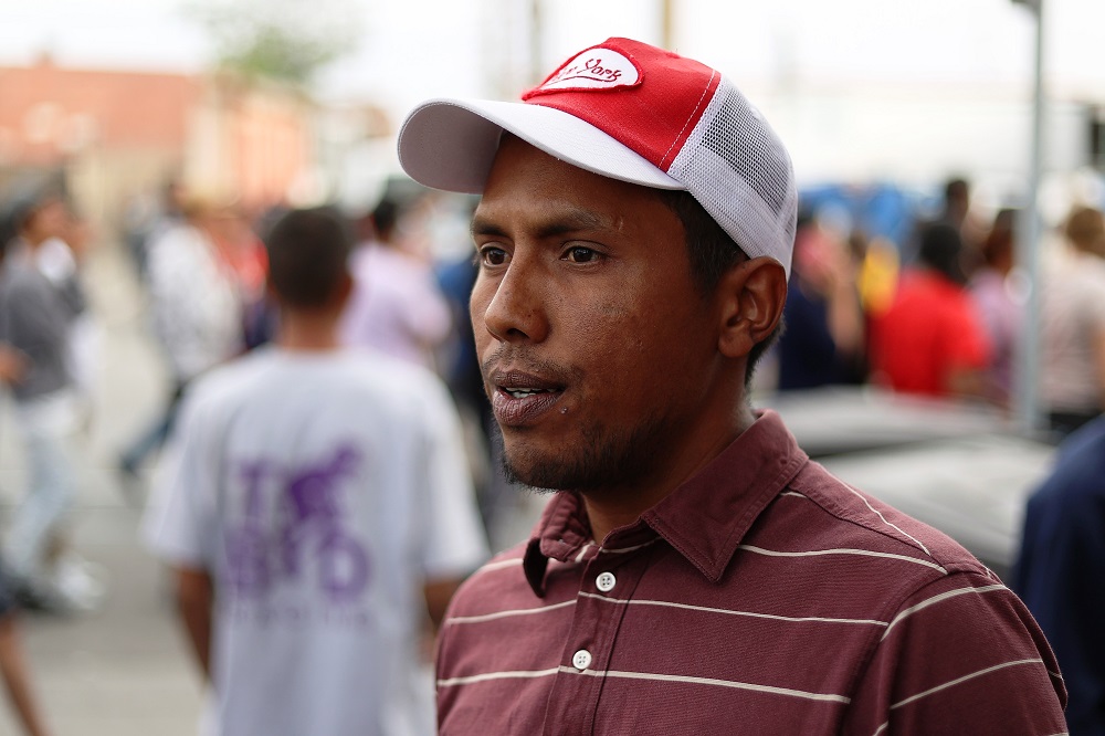 Migrantes venezolanos en El Paso se acogen solo a su La ciudad de Nueva York y su alcalde Eric Adams, enfrentan una difícil situación al abordar la creciente llegada de más de 59,000 solicitantes de asilo a la ciudad.