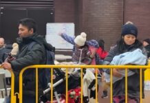 El condado de Rockland, al norte de Nueva York, advirtió hoy al alcalde de la ciudad, Eric Adams, de que se dispone a luchar contra sus planes de enviar a esa localidad inmigrantes para ser alojados en un hotel, lo que hará armado con la orden ejecutiva emitida el pasado sábado y por la vía legal.