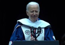 El presidente Joe Biden, dijo este sábado que el supremacismo blanco es la "amenaza terrorista" más peligrosa del país e hizo un llamamiento a frenar la violencia política ante las elecciones del próximo año.