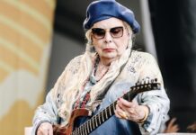 La cantautora canadiense Joni Mitchell, de 79 años, estrenará el 28 de julio en formato físico y en las plataformas digitales un álbum de interpretaciones en directo que incluirá su actuación en Newport Folk Festival el año pasado, la primera en las últimas dos décadas. Foto David Gahr & Nina Westervelt