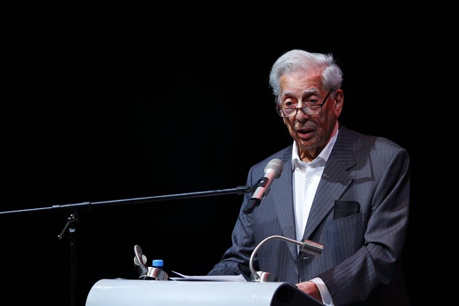 Mario Vargas Llosa