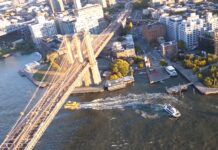 El emblemático Puente de Brooklyn de Nueva York cumple 140 años El emblemático puente de Brooklyn de Nueva York cumple 140 años y el alcalde de la ciudad, Eric Adams, ha dado a conocer este viernes cuál será su regalo para conmemorar la apertura de esta infraestructura que unió a Brooklyn y Manhattan.