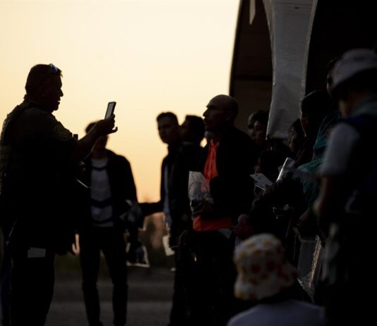 La norma que permitía la expulsión en caliente de migrantes llega a su fin inmigrantes
