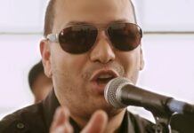 El Capitolio de Puerto Rico reconoce la trayectoria de 30 años del salsero Víctor Manuelle El cantante y compositor de salsa Víctor Manuelle fue reconocido este martes en el Capitolio de Puerto Rico por su trayectoria musical de 30 años como solista.