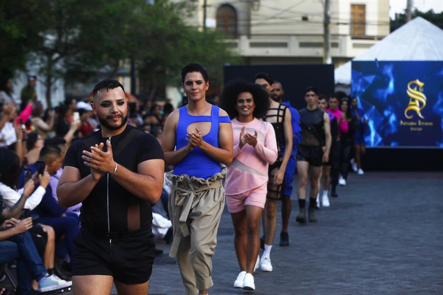 el Fashion Day LGBTQ (2)