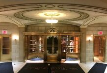 Lujoso hotel Roosevelt, de Nueva York, será reabierto para alojar a inmigrantes con niños hotel Roosevelt