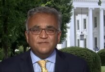 El coordinador de la respuesta de la Casa Blanca a la covid-19, Ashish Jha, deja el puesto después de que Estados Unidos haya levantado la emergencia sanitaria por la pandemia, confirmó este jueves el presidente del país, Joe Biden.