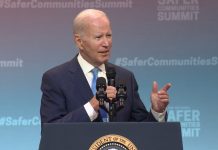 Biden reconoce que EE.UU. envía armas de fuego "peligrosas" a México El presidente Joe Biden, reconoció este viernes que su país envía armas de fuego "peligrosas" a México, incluidos rifles de asalto.