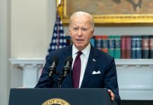 El Tribunal Supremo ha revocado este viernes el programa impulsado por el presidente del país, Joe Biden, para aliviar la deuda contraída por los estudiantes universitarios al considerar que se trata de un abuso de sus poderes sin el permiso del Congreso.