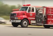 Las autoridades canadienses evacuaron este viernes a 2.400 personas de la localidad de Tumbler Ridge, en el oeste del país, por la amenaza de un incendio forestal, uno de los más de 400 que están activos en todo Canadá.