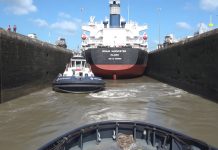 El Canal de Panamá disminuye progresivamente el calado de los buques por la sequía El Canal de Panamá disminuirá progresivamente, hasta los 43 pies (13,11 metros) en julio próximo, el calado máximo en las esclusas neopanamax ante la sequía que atraviesa el país y que ha mermado los lagos artificiales que alimentan a la vía interoceánica.