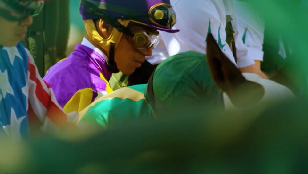 Carrera de caballos 1 El hipódromo de Churchill Downs, conocido por ser la sede del Derby de Kentucky, anunció este viernes que va a suspender sus carreras a partir del 7 de junio para investigar a fondo la muerte de 12 caballos en el último mes.