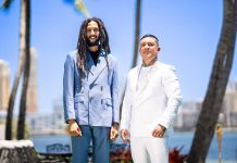 Julian Marley (i), hijo de la leyenda musical Bob Marley, y el reguetonero cubano Osmani García