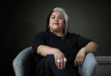 La mexicana Vivir Quintana narra en "Corazón de ave" dificultades para vivir de la música La cantautora mexicana Vivir Quintana