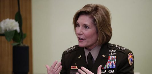 La general Laura Richardson, comandante del Comando Sur de los Estados Unidos