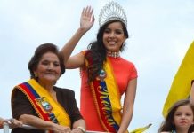 Comunidad ecuatoriana de Nueva York prepara grandes festejos La ciudad de Nueva York celebra oficialmente las fiestas de Independencia de Ecuador por proclamación del alcalde Abraham Beam desde agosto de 1975, sin embargo la historia de esta comunidad tiene una larga trayectoria en la llamada Capital del Mundo.
