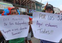 Más de 20 organizaciones civiles y cerca de 400 migrantes refugiados varados en la frontera sur de México marcharon este martes por el Día del Refugiado en medio de un récord de solicitantes de asilo en el país y críticas a las autoridades por la lentitud de trámites.