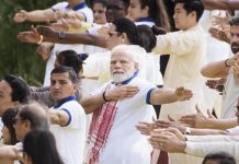 El primer ministro indio lidera en Nueva York los festejos del Día Internacional del Yoga Narendra Modi, en el día del yoga (3)