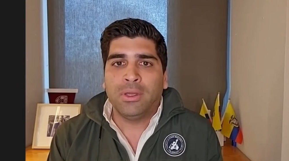 Otto Sonnenholzner El exvicepresidente de Ecuador Otto Sonnenholzner y su binomio Erika Paredes confirmaron este sábado su candidatura para las elecciones Presidenciales del próximo 20 de agosto, en las que también se conformará la Asamblea Nacional (Parlamento).