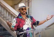 El cantante puertorriqueño Ozuna firmó este viernes un acuerdo con la empresa de entretenimiento SB Projects de Scooter Braun, con el objetivo de "abrir puertas a nuevos mercados" en el mundo de la música.